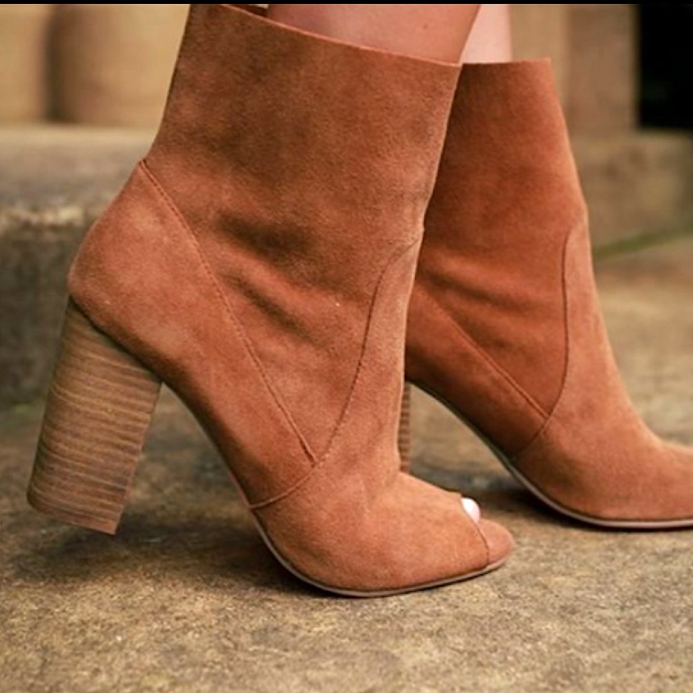 Chinese Laundry Talk Show Peep Toe Leather Bootie